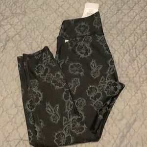 NWT Fabletics High Waisted Solid Powerflex 7/8